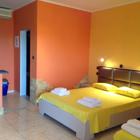 Sissy's Suites Thassos Apartment *