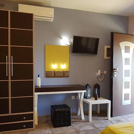 Sissy's Suites Thassos Apartment *